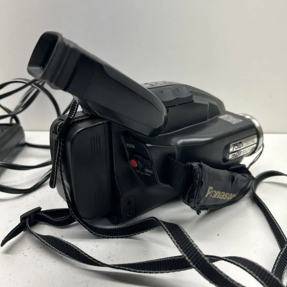 PANASONIC PALMCORDER PV-L452D MULTICAM CAMCORDER *TESTED* ‼️READ DESCRIPTION ‼️